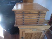 Antique oak (rolldec) six drawer
