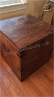 GREAT end table wood trunk 22” x 22” x 23”