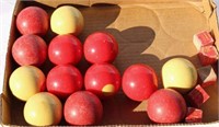 A LOT OF 13-SNOOKER BALLS AND CHALK