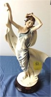 Florence Figurine by Giuseppe Armani 2000