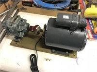 Vacuum pump & motor