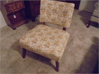 Vintage Wide Seated Chair
