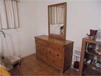 Dresser with mirror and 6 drawers