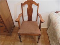 Wooden Captain Chair