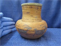 nice delma tangreen pottery vase (native american)