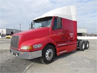 2003 VOLVO VNS