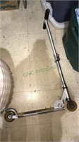 Fast runner folding scooter in nice condition