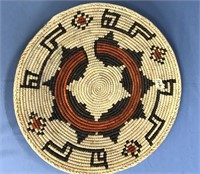 12" Handmade basket          (g 22)