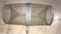 Vintage minnow trap, that’s 17 inches long (793)