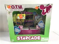 New Starcade toy (box damage)