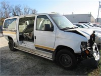 2012 Ford E350 2WD Passenger Van