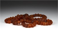 CHINESE AMBER BEADED COURT NECKLACE