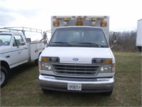1994 Ford E350 ambulance - VUT