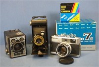 Three assorted vintage cameras