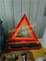 3 collapsible safety triangle set