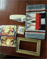 Picture frames, purse, sewing needles, stopper