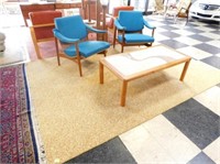 MODERN AREA RUG