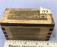 Wood boxes Leonard Savage "Alaska" Mer