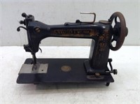 Vtg/Atq Wheeler & Wilson Sewing Machine