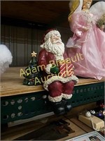 11 inch Santa Claus resin shelf display