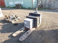 Crown Electric Pallet Jack w/ Charger