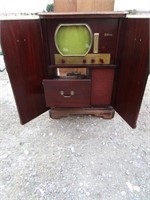 1950's TV/Phono Cabinet