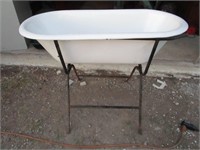 Wash tub on cast metal stand