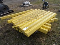 PALLET OF PLASTIC CURBS