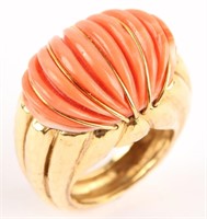 18KT YELLOW GOLD PINK CORAL FASHION RING