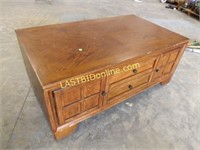 WOODEN COFFEE TABLE WITH 2 DRAWERS & 4 DOORS