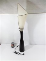 Lampe design retro-futuriste lamp