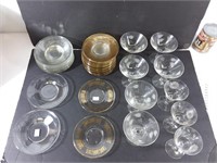 29 assiettes et 9 coupes - saucers and cups