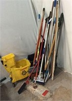 Mop Buckets & Cleaning Items P6C