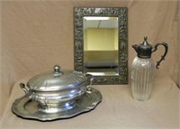 Pewter and Metalware Decoratives.