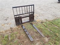 Pallet Forks for Skidsteer