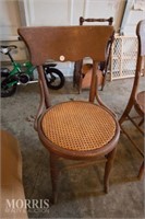 Oak laced cane Chair
