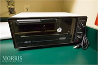 DeLonghi toaster oven