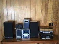 Lot of vintage electronics