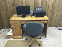 Solid pine computer desk & chair