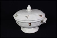 Wedgwood "Conway" Tureen Pedestal Dish