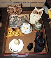 Vtg Owls Ceramic Ash Trays Gum Post Collectibles