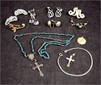 Vtg Earrings Bracelets Pendants Jewelry Tray Lot