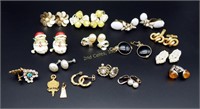 Vintage Lady's Costume Jewelry Earrings Tray Lot