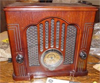 AM/FM Table Radio