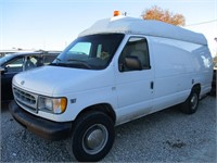 2000 Ford E-350 SD