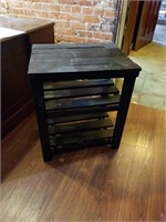 SMALL BLACK TABLE
