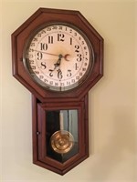 Railroad Regulator Clock without Regulator