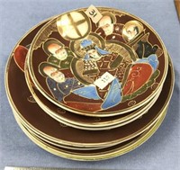Lot of 8 Oriental plates           (112)