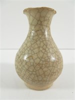 Chinese Early Small Crackle Guar Vase