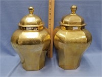 Pair of brass  urns         (j 5)